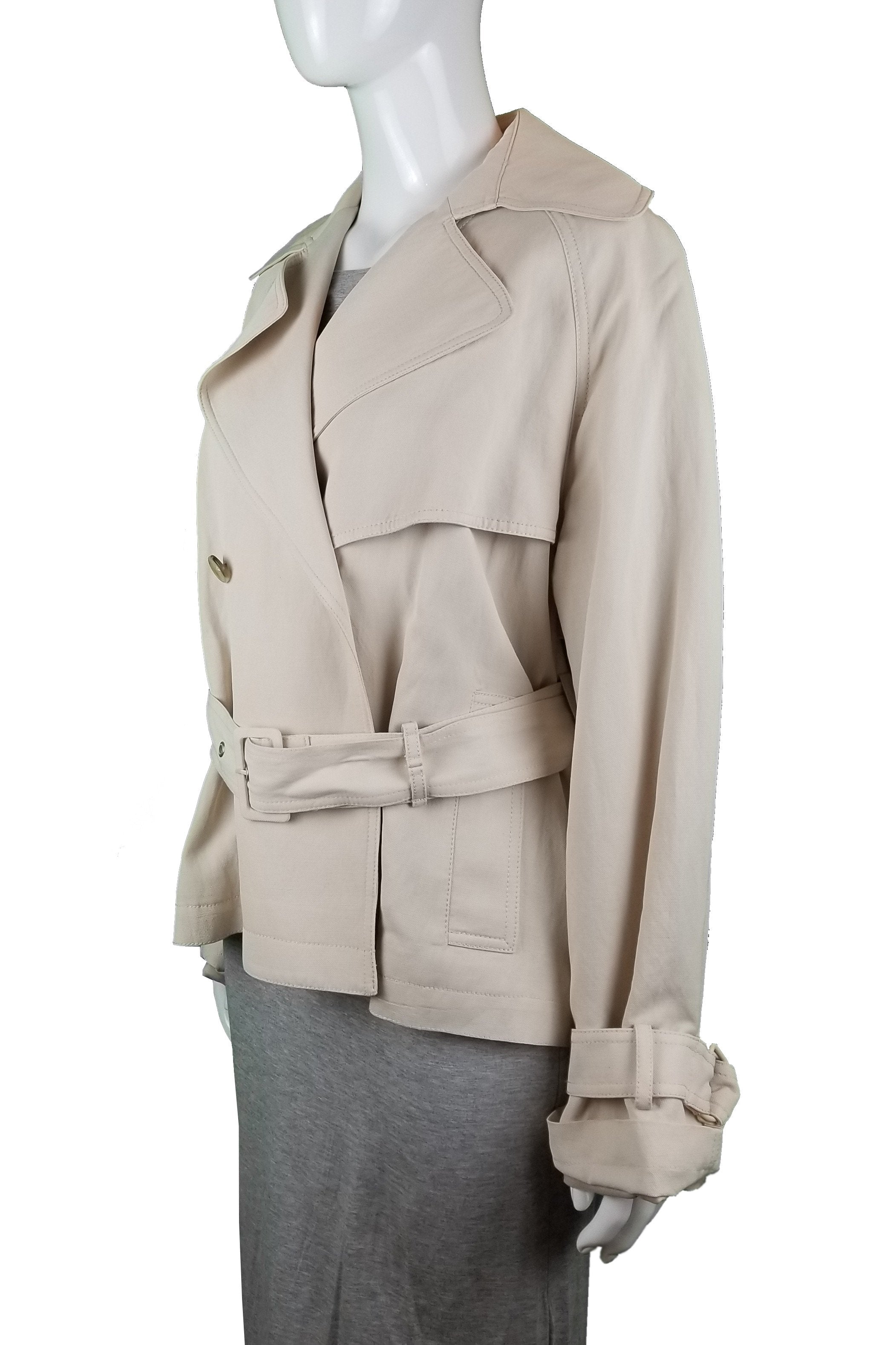 Vince Beige Fitted Jacket, Feel confident in this flattering design with soft and drapey material. , White, 58% Viscose, 23% Linen, 19% Cotton, women's jacket, women's work jacket, women's work blazer