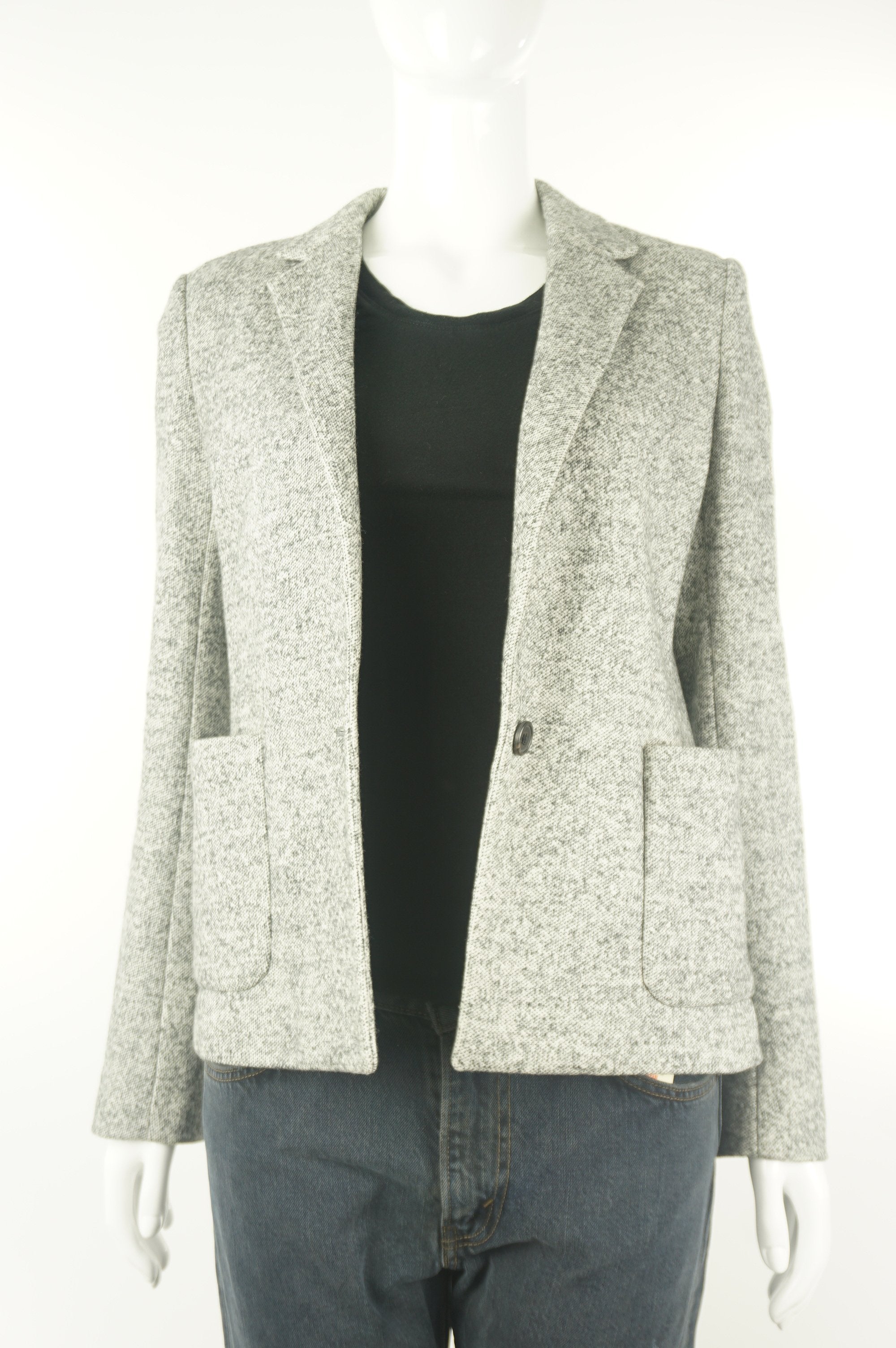 Wilfred Wool Blazer, Blazer for the office or wherever you want to impress:), Grey, 55% cotton, 45% wool., women's Jackets & Coats, women's Grey Jackets & Coats, Wilfred women's Jackets & Coats, Wilfred women's blazer, women's wool blazer, women's professional jacket, women's business blazer, women's business one-buttoned suit jacket, women's business one-buttoned vest jacket