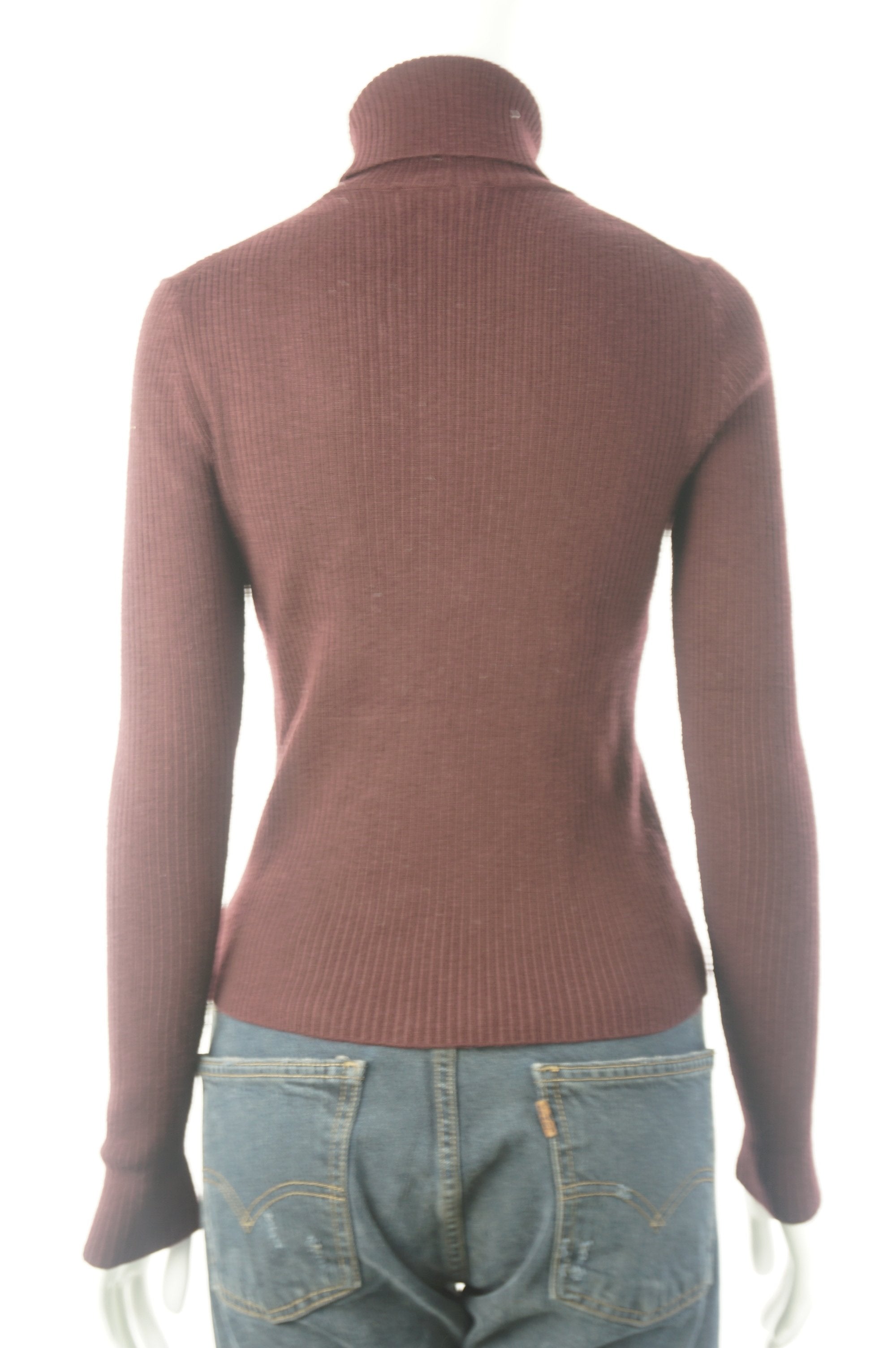 Zara Basic Burgundy Turtleneck Sweater, Long sleeve everyday turtleneck sweater. Tight fit to easily go under your jacket., Red, 46% viscose, 28% Nylon, 26% polyester, women's Tops, women's Red Tops, Zara women's Tops, women's turtleneck sweater, zara women's basic winter sweater, zara women's long sleeve turtleneck sweater,