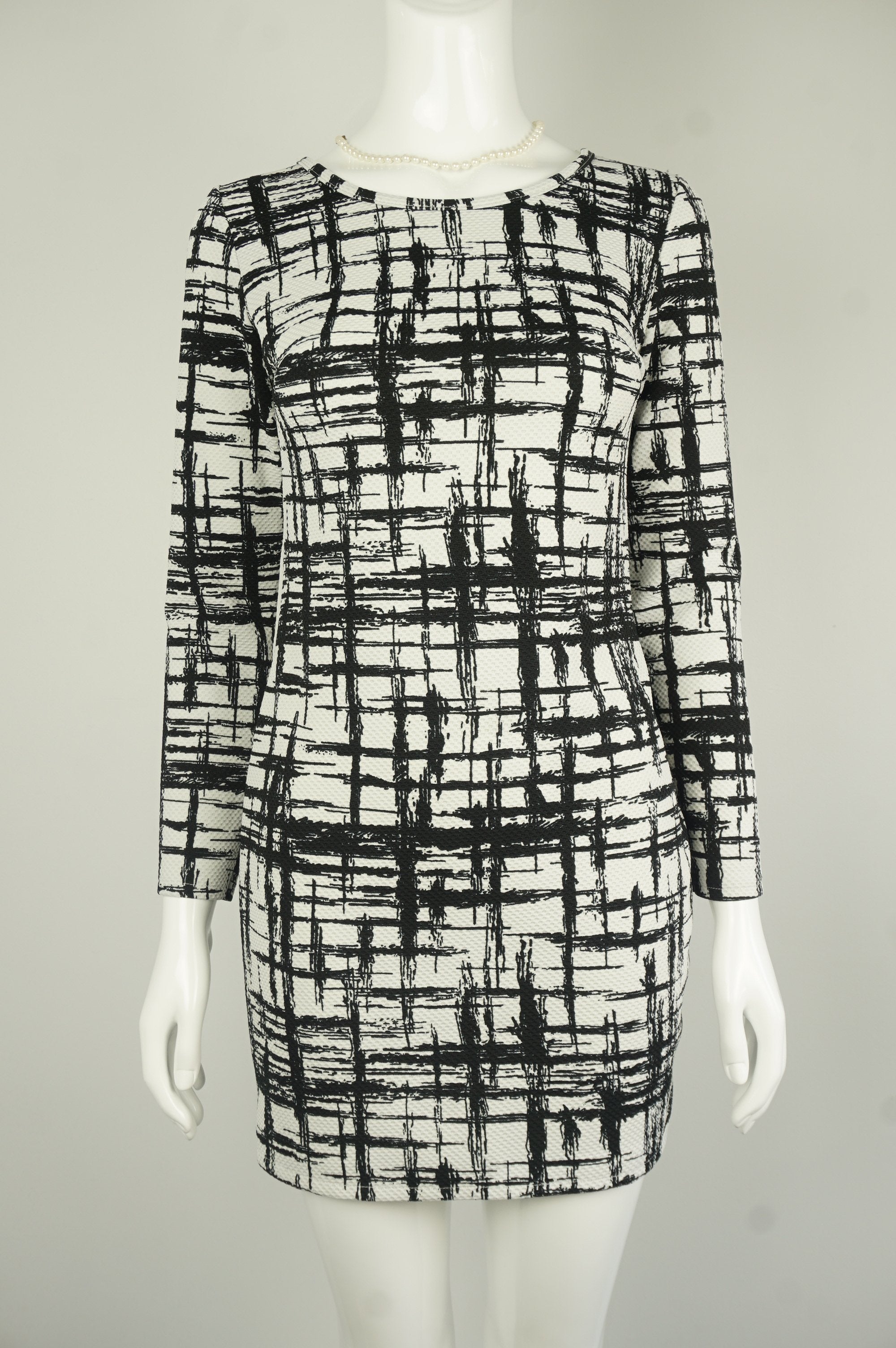 Elli Share Black and White Long Sleeves Professional Dress, This black and white professional dress expresses your confident self and impeccable fashion taste. , Black, White, 100% Combined Cotton , women's Dresses & Rompers, women's Black, White Dresses & Rompers, Elli Share women's Dresses & Rompers, Professional black and white women's dress, Checked Pattern black and white Work Dress, Checked Print black and white Work Dress, Business Casual black and white Women's dress