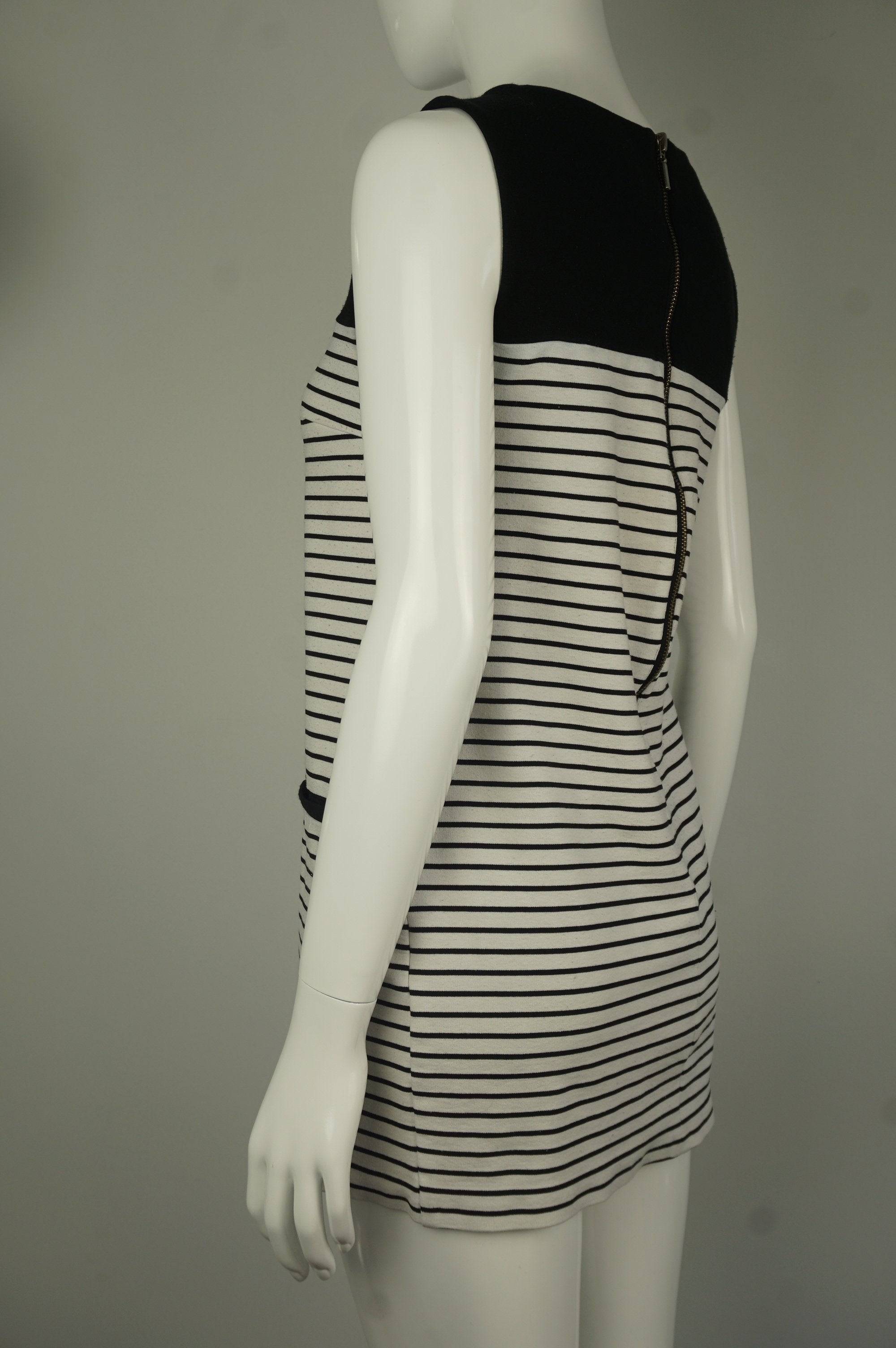Love 21 Mini Straight Dress with Solid Black Top and Striped B&W bottom, Cute and comfy, this unique Black and White Striped Mini-Dress with Long Zipper in the back is perfect for outing  events and casual hangouts.  , Black, White, Cotton Fabric, women's Dresses & Skirts, women's Black, White Dresses & Skirts, Love 21 women's Dresses & Skirts, Simple Casual Black and White Women's Dress, Straight Cut Comfy Women's Dress, Women's Baseball Dress