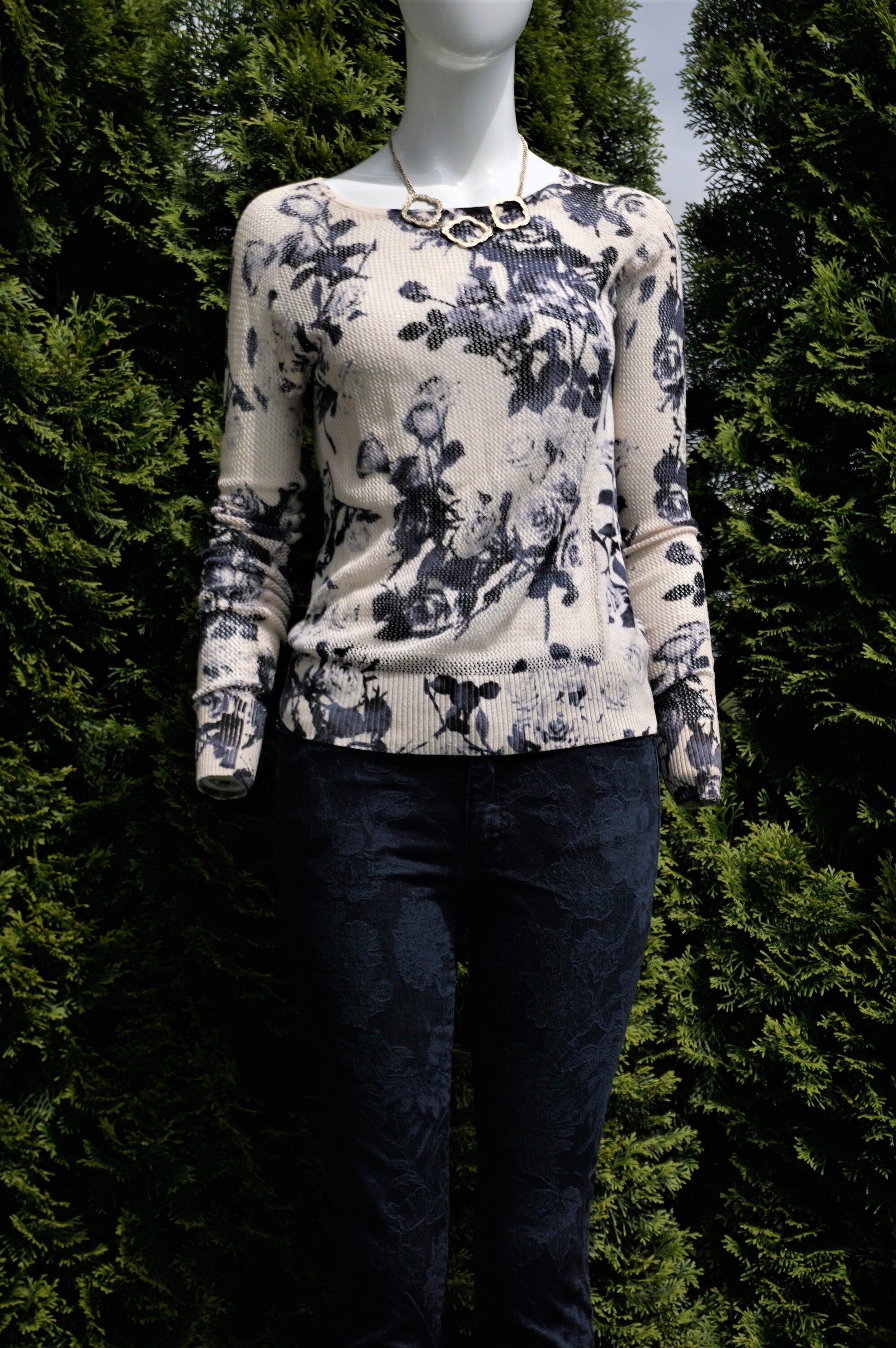 Silence & Noise Sweater Top, Thin sweater top with floral prints for your casual outing on a chily day., White, Blue, 100% cotton, women's Tops, women's White, Blue Tops, Silence & Noise women's Tops, Urban Outfitter sweater top with sabrina neckline, floral sweater top, spring floral sabrina neck sweater