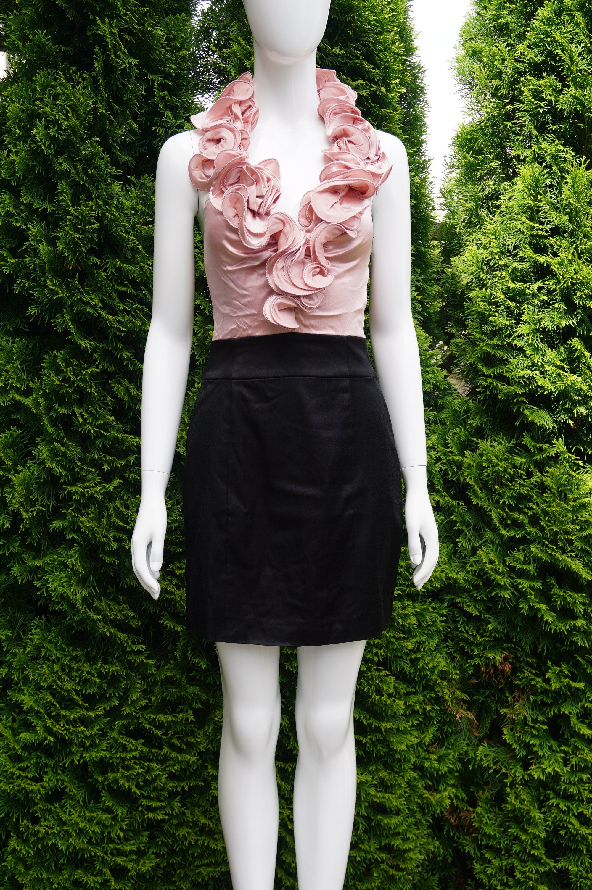 Bebe 3D Ruffle Flower V-Neck Pink Dress and Pencil Black Skirt, This shuffle v-shaped halted neck dress is perfect for both a fun night out and a work social event. Length 36 inches, breast 29 inches, waist 26 inches., Pink, Black, women's Dresses & Rompers, women's Pink, Black Dresses & Rompers, Bebe women's Dresses & Rompers, Pink and Black 3D Ruffle Flower Halted V-Neck Dress, Dress with Pink V-Neck Ruffle Top and Pencil Skirt